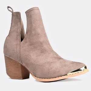 J. Adams Tess Western Bootie Sz10 NWT